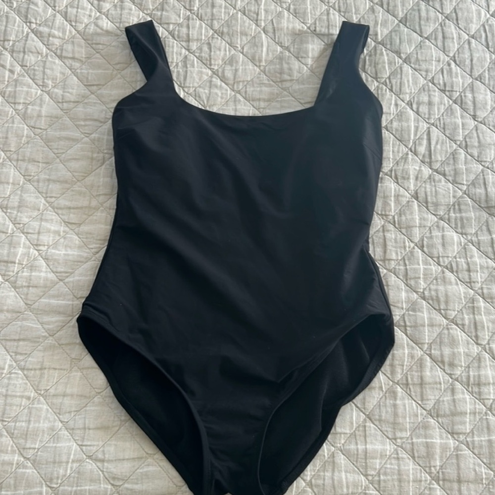Stylest black swimsuit size M (6-8)